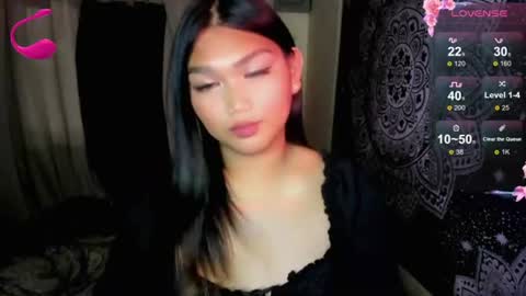 Snapshot of louheart chatting on 06-28-26, 12:27 Sweet online show from 06-28-26, 12:27