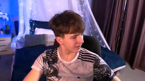 your dream  online show from 11-23-25, 09:03