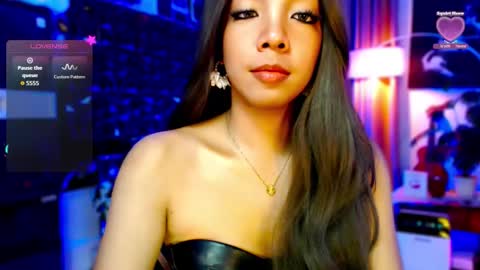 Louisa online show from 05-22-26, 03:35