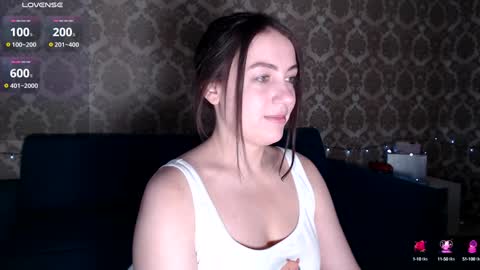 Snapshot of louise_phlox chatting on 12-29-24, 04:48 Louise online show from 12-29-24, 04:48