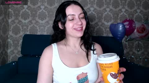 Snapshot of louise_phlox chatting on 02-04-25, 04:26 Louise online show from 02-04-25, 04:26