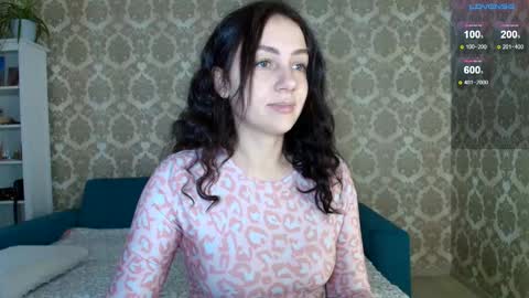 Snapshot of louise_phlox chatting on 10-09-25, 07:28 Louise online show from 10-09-25, 07:28