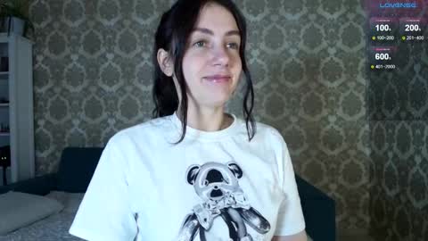 Snapshot of louise_phlox chatting on 10-10-25, 11:09 Louise online show from 10-10-25, 11:09