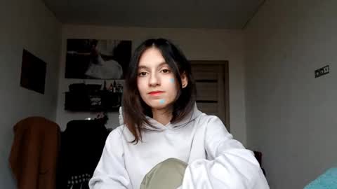 EVA online show from 11-21-25, 08:57