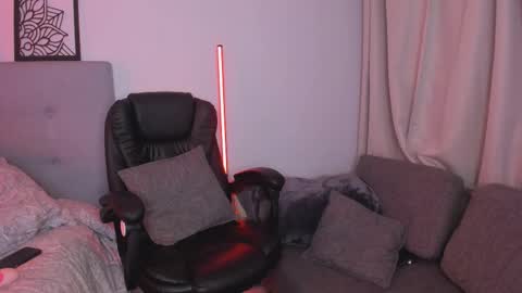 Lourrein Stoun   Independiente online show from 10-22-25, 12:33