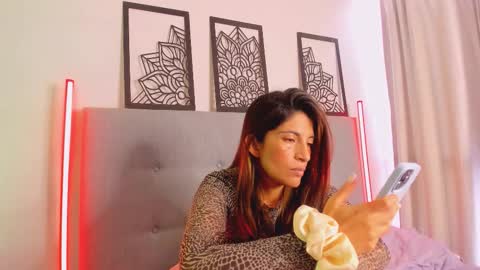 Lourrein Stoun   Independiente online show from 01-15-26, 08:56