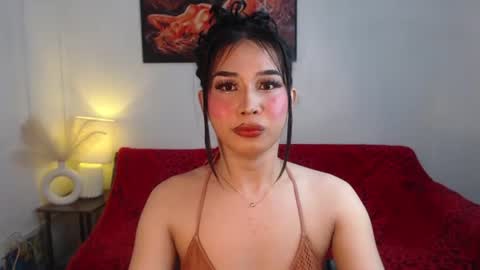 Snapshot of lovabletrans_deia chatting on 06-23-26, 01:03 DEIA online show from 06-23-26, 01:03