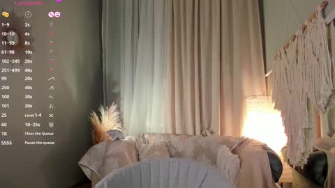 Snapshot of love_agatha chatting on 03-08-25, 06:37 Agatha online show from 03-08-25, 06:37