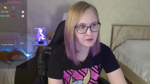 Snapshot of love_agatha chatting on 10-10-25, 05:28 Agatha online show from 10-10-25, 05:28