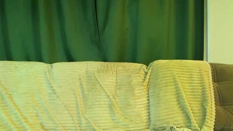 Cute face online show from 11-30-25, 02:48