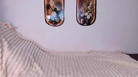 love bella  online show from 04-03-26, 12:08