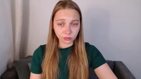 love bella  online show from 06-17-26, 12:35