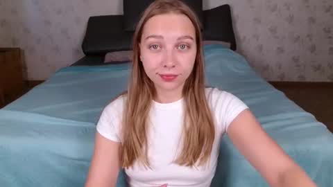love bella  online show from 07-23-26, 12:24