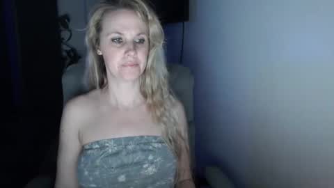 LoVe On  online show from 02-14-26, 10:45