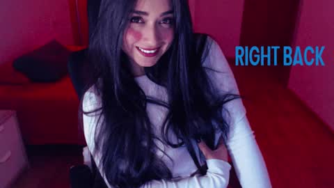 Snapshot of love_samantha chatting on 01-21-25, 08:11 Samantha online show from 01-21-25, 08:11