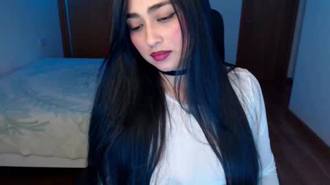 Snapshot of love_samantha chatting on 02-17-25, 06:04 Samantha online show from 02-17-25, 06:04