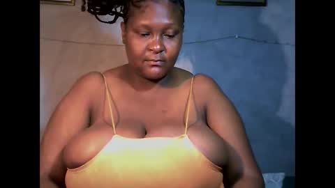 Snapshot of lovebesty chatting on 06-08-26, 03:45 lovebesty online show from 06-08-26, 03:45
