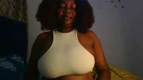 Snapshot of lovecumsluttie chatting on 10-04-25, 06:44 mila online show from 10-04-25, 06:44