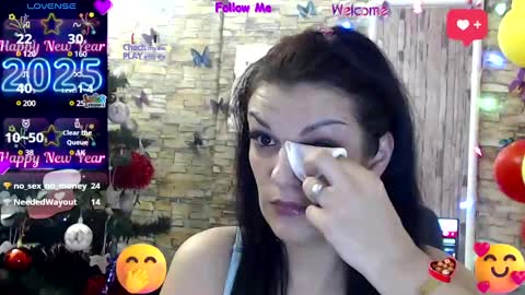 Snapshot of lovediamond1 chatting on 01-06-25, 10:37 mary online show from 01-06-25, 10:37