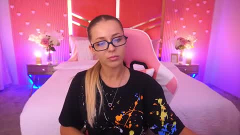 loveedove online show from 06-25-26, 12:42