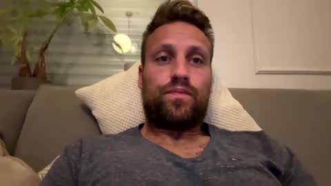 lovefuesse online show from 09-13-25, 08:52