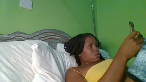 Snapshot of lovegal335 chatting on 06-05-26, 08:47 lovegal335 online show from 06-05-26, 08:47