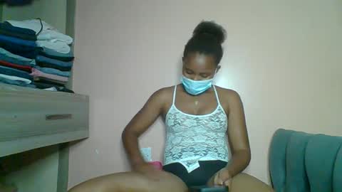 Snapshot of lovegal335 chatting on 06-27-26, 06:24 lovegal335 online show from 06-27-26, 06:24