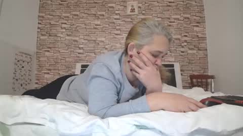 heaven online show from 12-01-25, 01:16