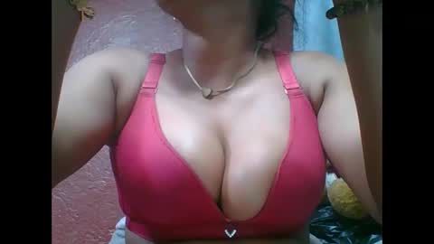 loveinlife750427 online show from 10-08-25, 07:11