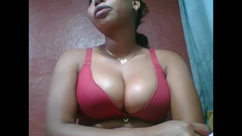 loveinlife750427 online show from 10-23-25, 05:40