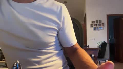 Loveisperfect online show from 05-20-26, 06:58