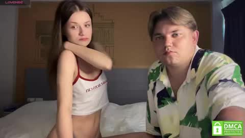 Snapshot of lovelly_mooncouple chatting on 03-07-25, 09:18 Mileena and Oliver online show from 03-07-25, 09:18