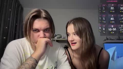 Mileena and Oliver online show from 11-03-25, 11:04