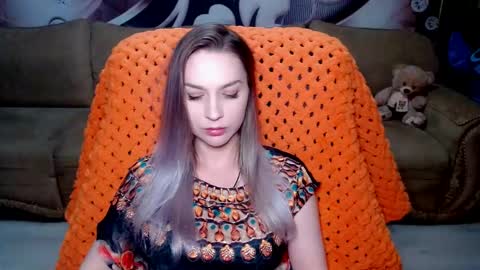 Snapshot of lovellymalina chatting on 12-11-24, 02:22 private open online show from 12-11-24, 02:22