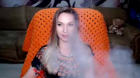 Snapshot of lovellymalina chatting on 12-24-24, 04:30 private open online show from 12-24-24, 04:30