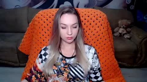 Snapshot of lovellymalina chatting on 01-06-25, 02:58 private open online show from 01-06-25, 02:58