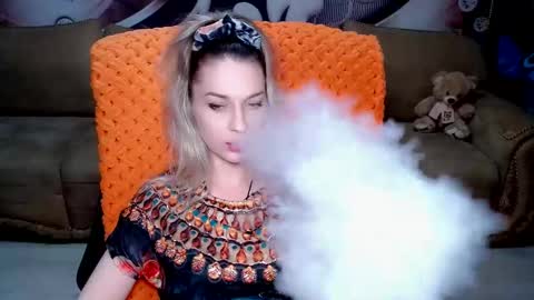 Snapshot of lovellymalina chatting on 02-07-25, 05:40 private open online show from 02-07-25, 05:40