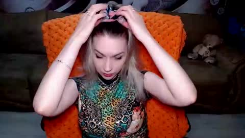 Snapshot of lovellymalina chatting on 02-16-25, 02:32 private open online show from 02-16-25, 02:32