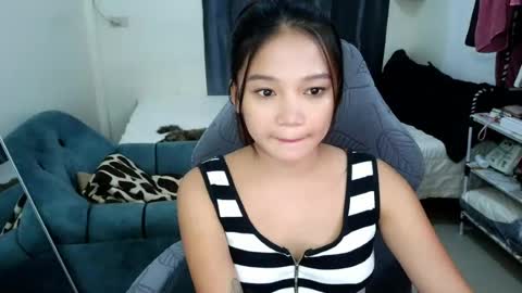 Snapshot of lovely_081 chatting on 06-23-26, 03:54 LOVELY online show from 06-23-26, 03:54