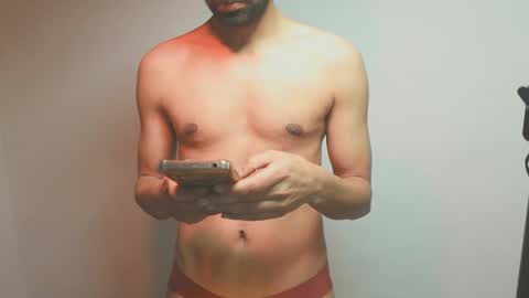 Snapshot of lovely__person chatting on 01-19-25, 10:17 Lovely Person online show from 01-19-25, 10:17