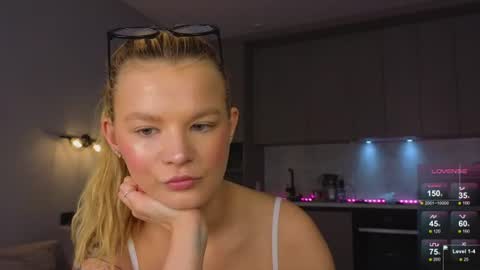 Jenny online show from 06-12-26, 04:22