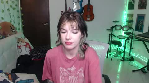 Cassie online show from 11-18-25, 04:28