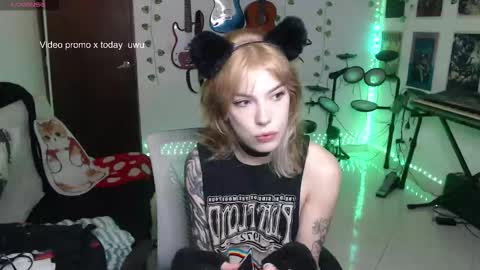 Cassie online show from 12-04-25, 04:55