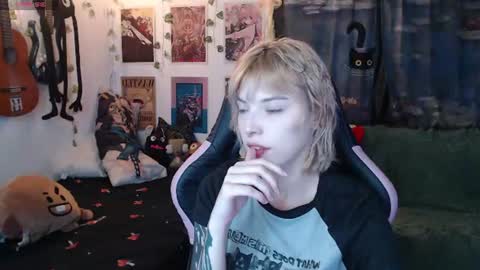 Cassie online show from 06-11-26, 11:47