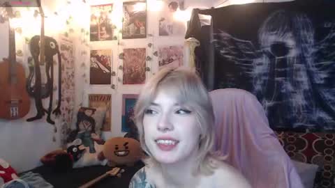 Cassie online show from 06-25-26, 05:12
