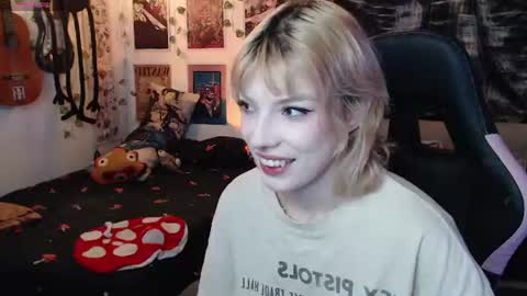Cassie online show from 07-18-26, 01:21