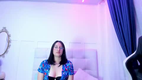 Snapshot of lovely_chloe19 chatting on 01-17-25, 04:57 Chloe online show from 01-17-25, 04:57