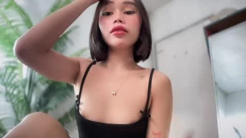 Snapshot of lovely_cittie18 chatting on 05-11-26, 03:01 lovely_cittie18 online show from 05-11-26, 03:01
