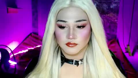 lovely_coleen online show from 12-01-25, 09:42