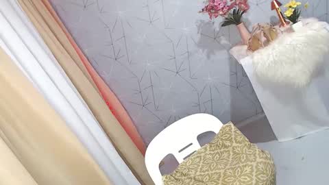 Snapshot of lovely_dale chatting on 10-08-25, 10:35 Lovely Dale online show from 10-08-25, 10:35